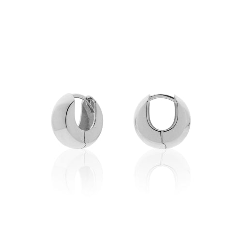 Discover the Unoaerre Boule silver hoop earrings. Silver thick hoop earrings.