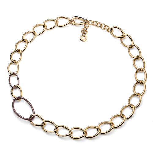 Découvrez le Unoaerre Oval chain Collier. Ce bijou allie design raffiné, finition soignée et élégance intemporelle.