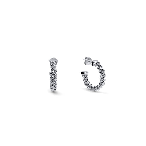 Discover the Unoaerre Sterling silver Chicco earrings. Sterling silver semi-hoop earrings, Chicco mesh.
