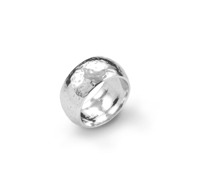 Discover the Giovanni Raspini Rock Ring. Timeless elegance meets everyday wear with this sterling silver ring.