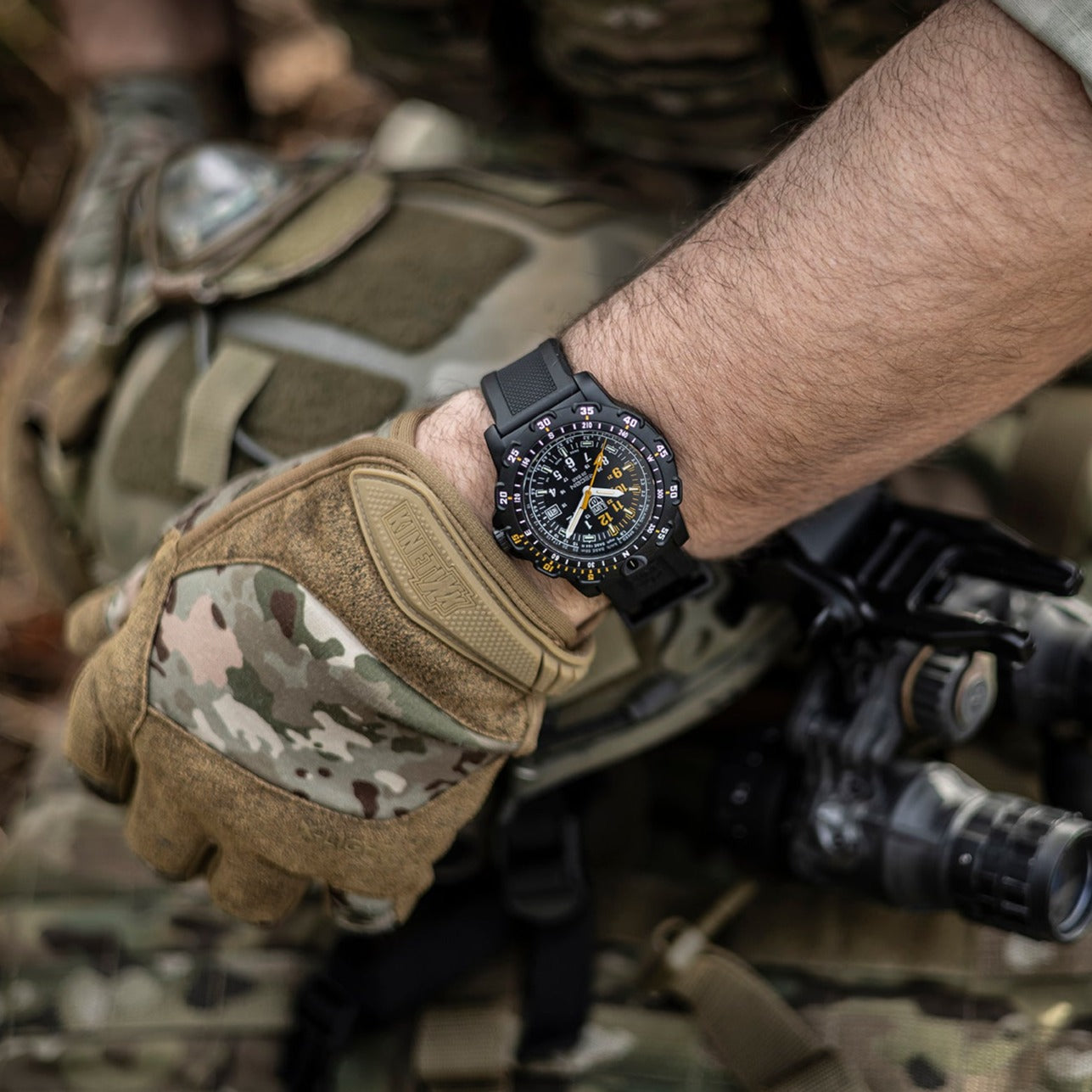Recon Point Man 8825.H.SET