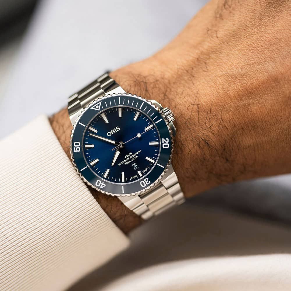 Oris Aquis Date