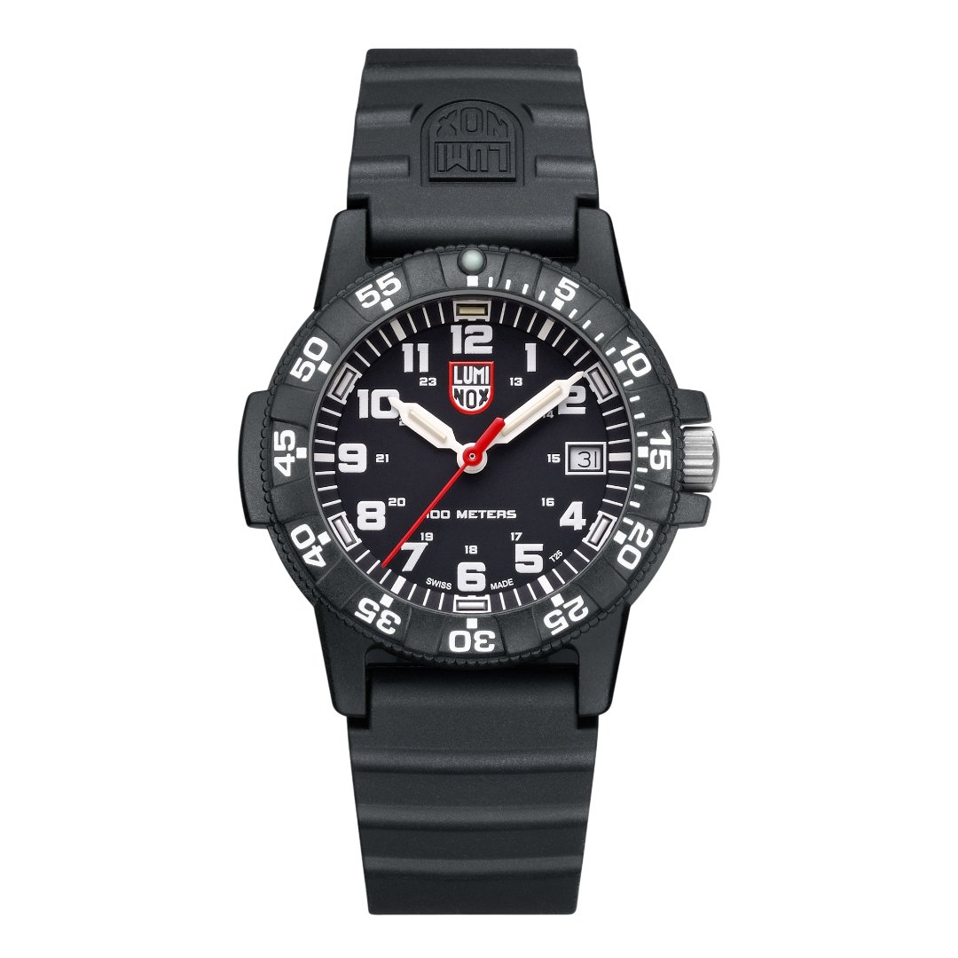 Discover the Luminox Canada Leatherback Sea Turtle 0301.L Swiss Watch. Luminox, known for its pioneering use of self-powered illumination technology, launched the newest addition to the SEA series - the Leatherback Sea Turtle.