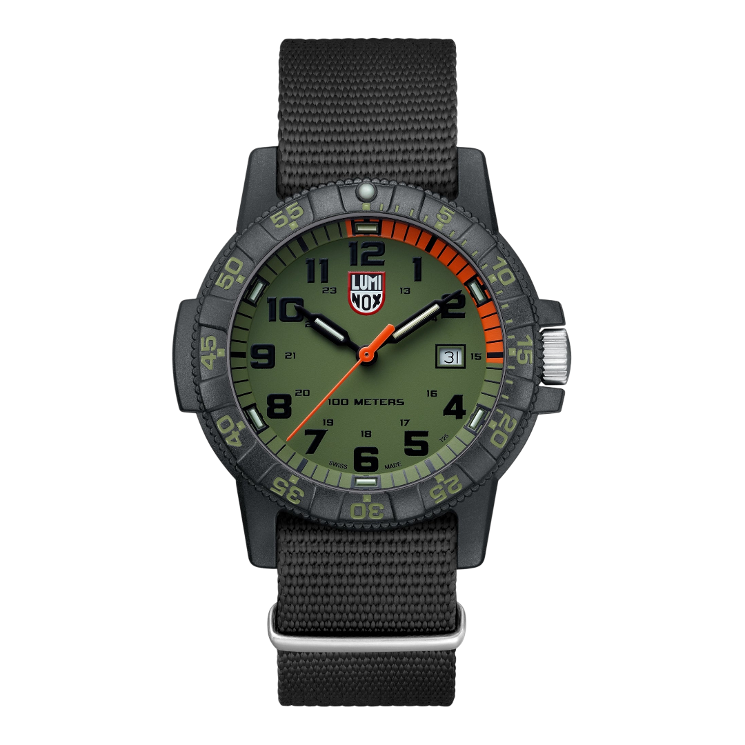 Discover the Luminox Canada Leatherback Sea Turtle Giant 0337 Swiss Watch. Luminox, known for its pioneering use of self-powered illumination technology, launched the newest addition to the SEA series 0320 - theÃ‚ GiantÃ‚ Sea Turtle.