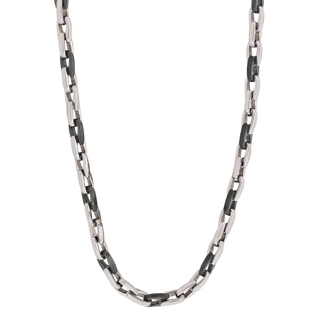 Close-up focus on the fine quality details and luxurious craftsmanship of the Italgem 4.5Mm Cylinder Chain.