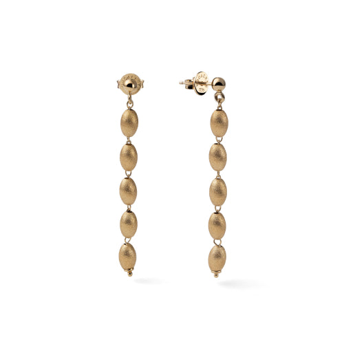 Discover the Unoaerre Golden satin silver earrings. Gold-plated silver drop earrings and satin oval beads.