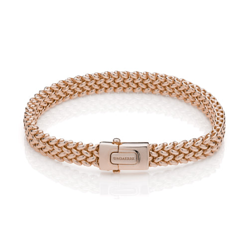 Discover the Unoaerre Pink silver bracelet Chicco Ladies Bracelets. Silver bracelet Chicco with thin band and box clasp.